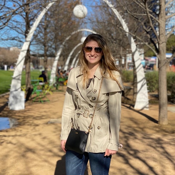 Meet your Posher, Rhiannon - Picture 1 of 1